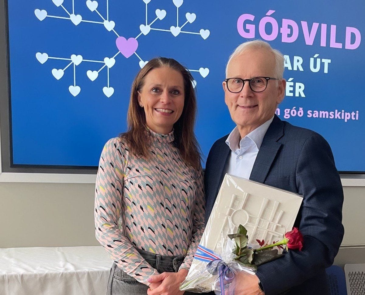 Ásdís Kristjánsdóttir bæjarstjóri og Jón Júlíusson.