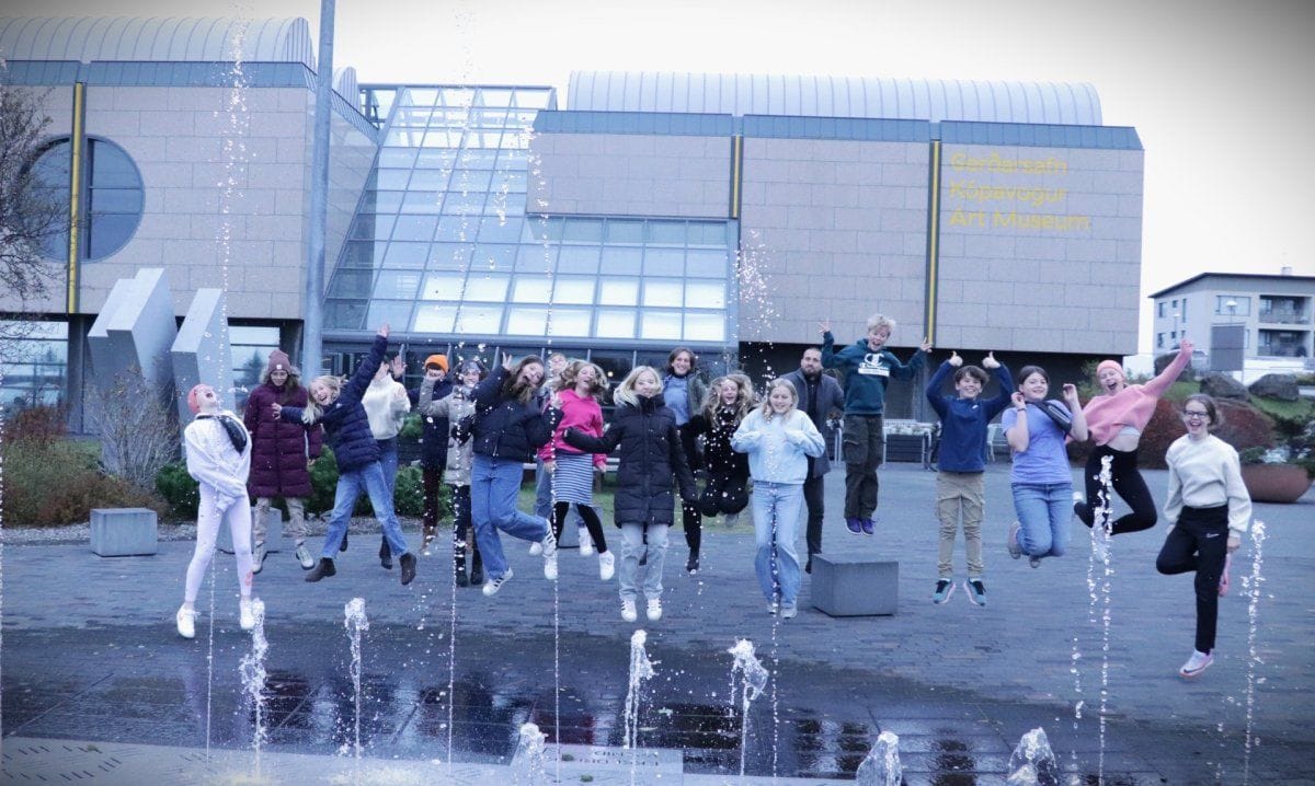 Hressir þátttakendur í Vatnsdropanum.