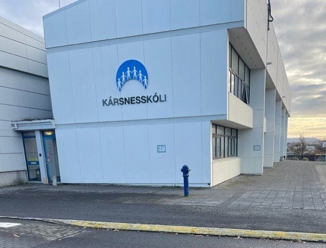 Kársnesskóli.