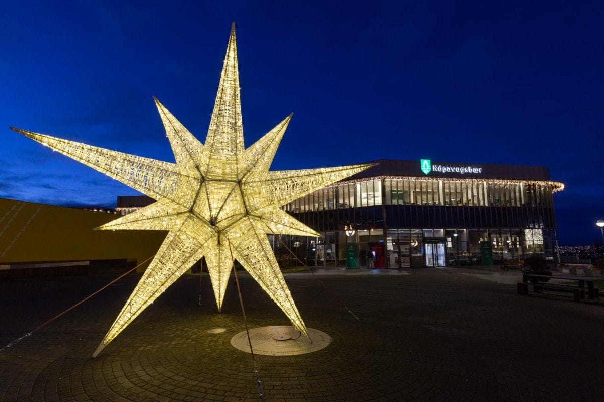 Nauðsynlegt er að panta akstur um hátíðar fyrir 10.desember.