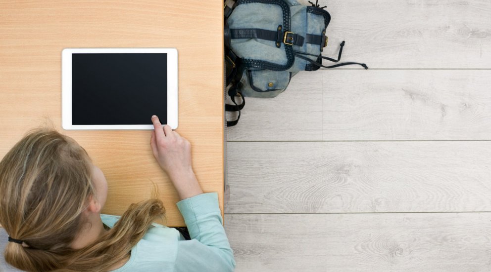 Spjaldtölvur voru innleiddar í kennslu í Kópavogi 2015.