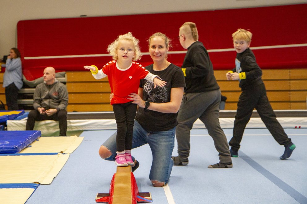 Allir með er samstarfsverkefni ÍSÍ, UMFÍ og ÍF .