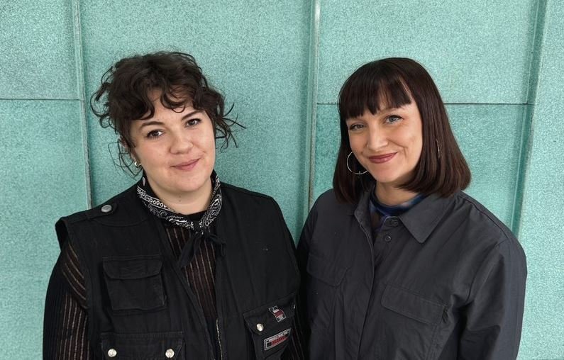 Anna Jóna og Hildur.