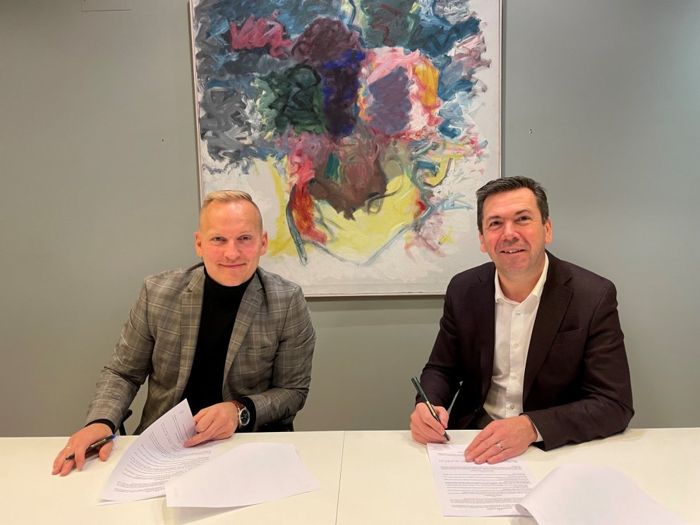 Valdimar Þór Svavarsson framkvæmdastjóri Samhjálpar og Ármann Kr. Ólafsson bæjarstjóri Kópavogs.