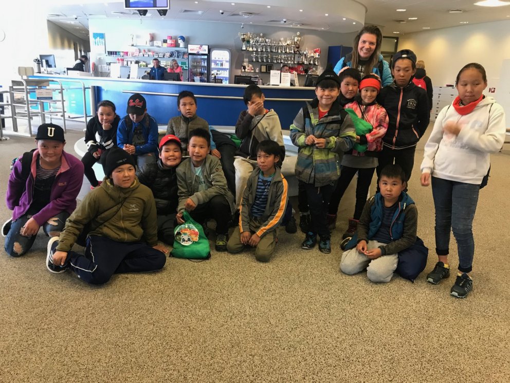 Hópur grænlenskra barna dvelur í Kópavogi, lærir sund og kynnist íslensku samfélagi.