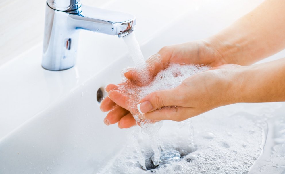 Landlæknir leggur ríka áherslu á handþvott vegna COVID-19 faraldsins.