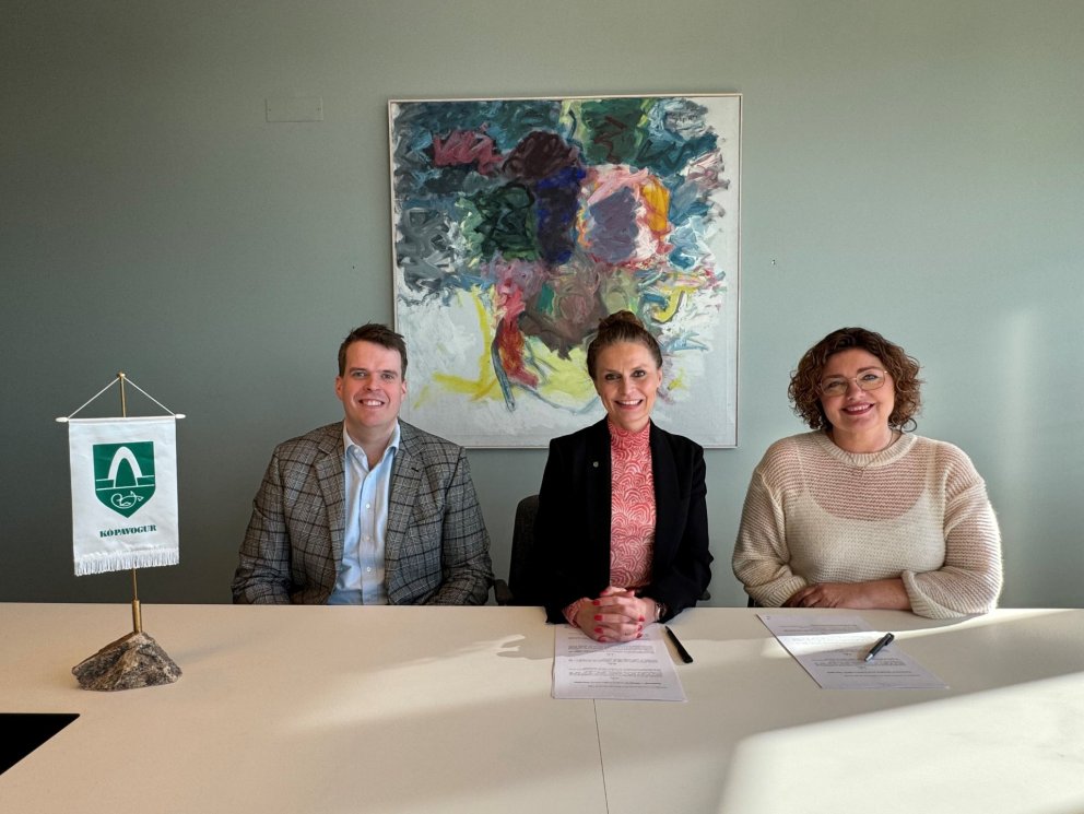 Jóhannes Þorleiksson, forstöðumaður rafveitu hjá Veitum, Ásdís Kristjánsdóttir bæjarstjóri Kópavogs…