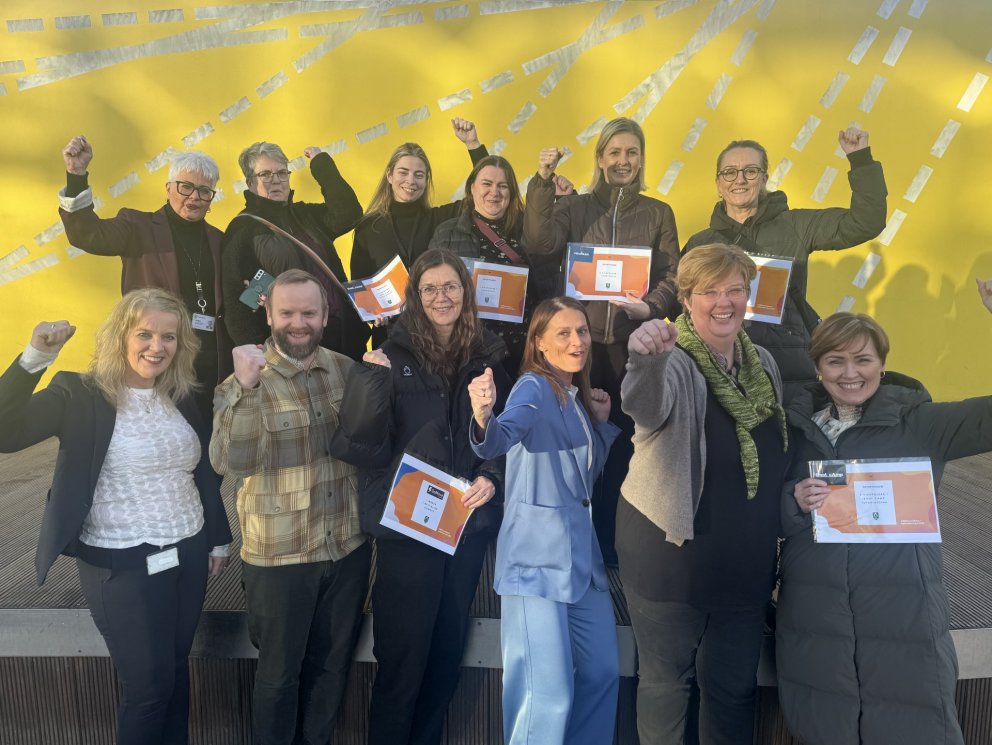 Þau sem horfðu á fræðsluefnið fóru sjálfkrafa í pott og hér má sjá hluta af okkar öfluga og fræðslu…