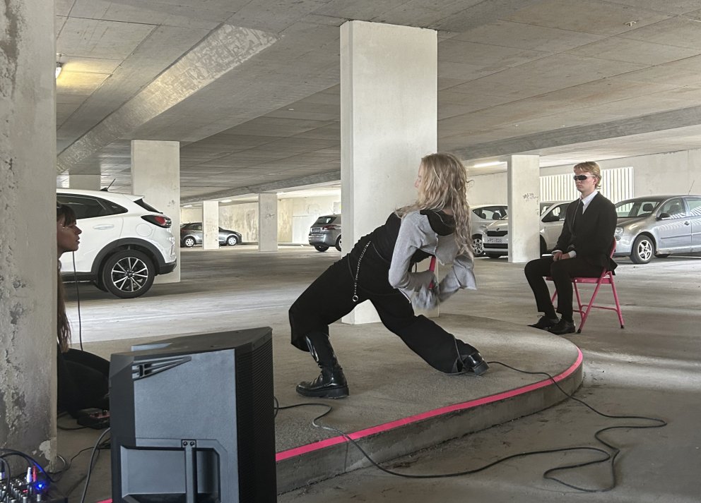 Í ár er 18. sumarið sem ungt listafólk starfar á vegum Kópavogsbæjar í skapandi verkefnum.