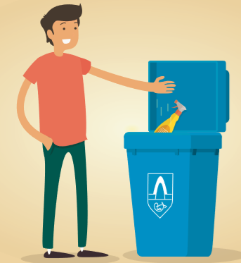 Mynd af manni henda í bláa tunnu