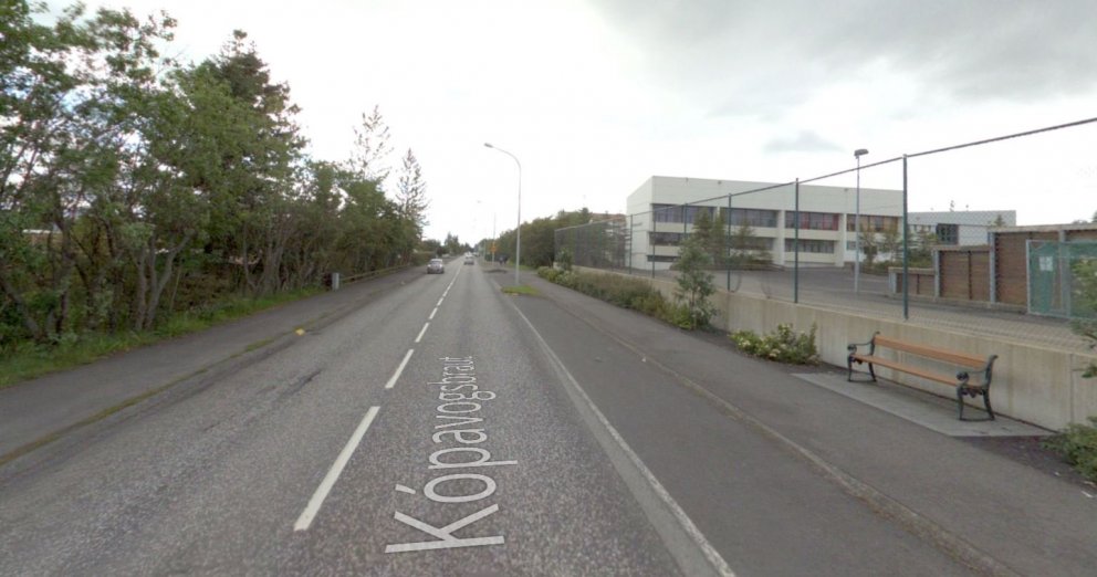 Hámarkshraði lækkar í 30 km/klst á Kópavogsbraut milli Skjólbrautar og Suðurbrautar.