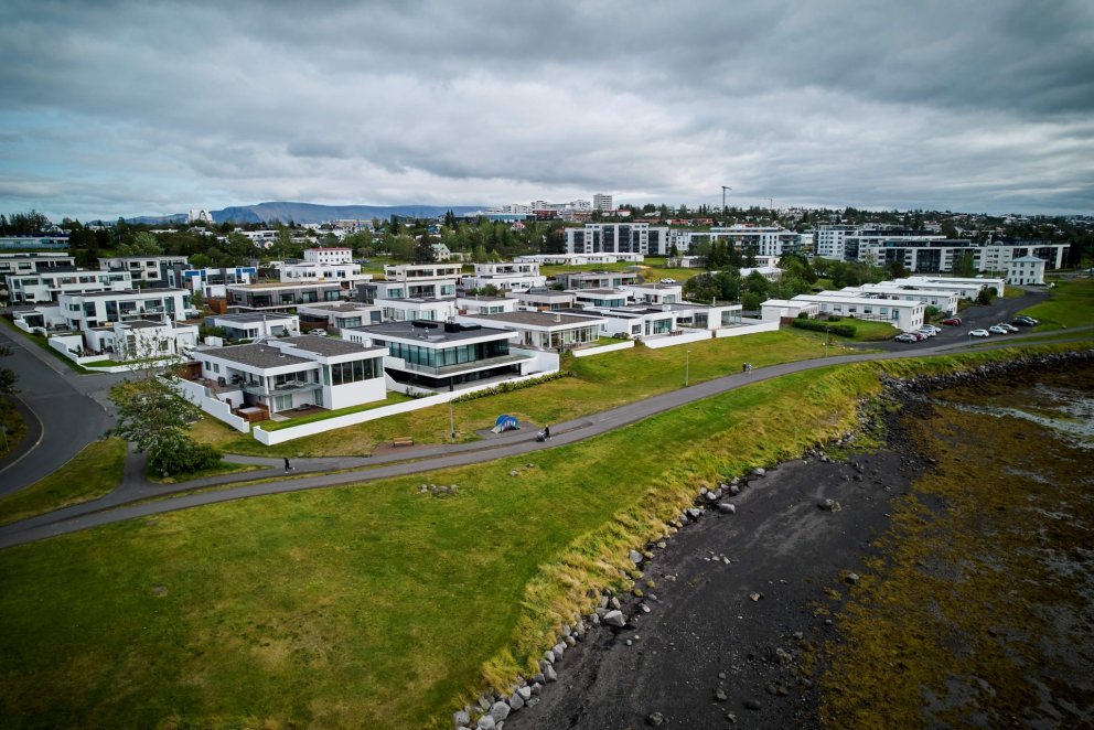 Í Kópavogi sumarið 2023.