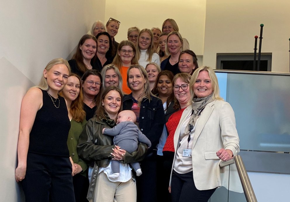 Leikskóladeild fagnaði með nýútskrifuðu leikskólakennurunum og þeirra leikskólastjórnendum á dögunu…