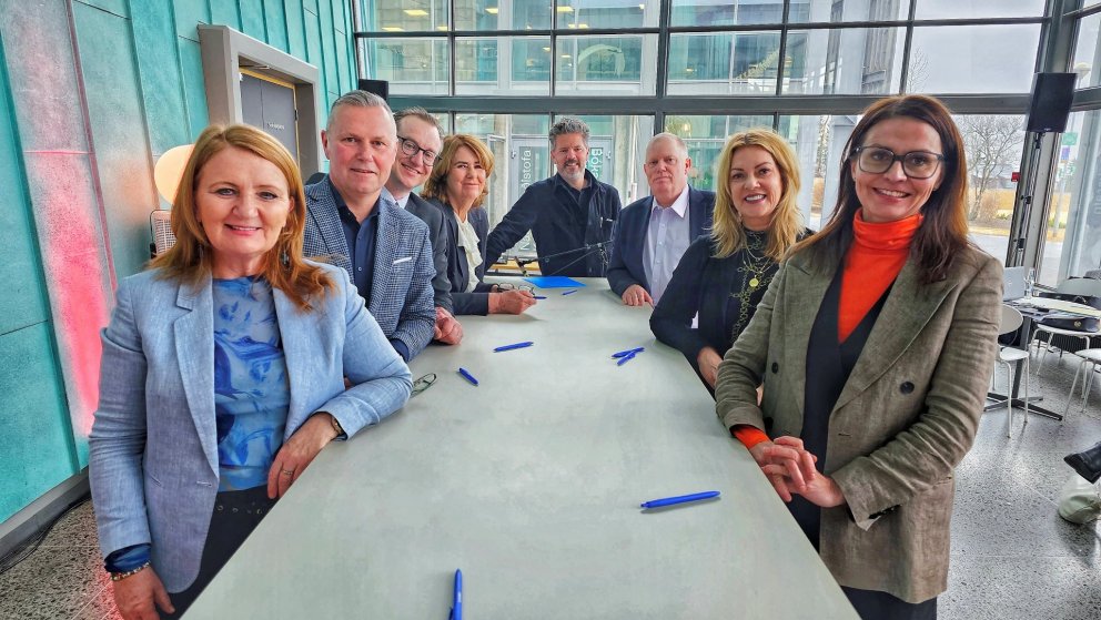 Fulltrúar stofnenda Markaðsstofu höfuðborgarsvæðisins, f.v. Rósa Guðbjartsdóttir, bæjarstjóri Hafna…