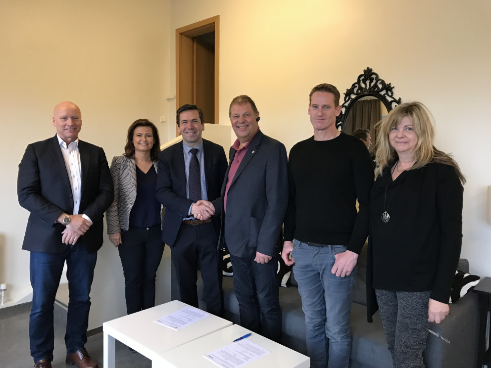 Á myndinni eru frá vinstri: Aðalsteinn Sigfússon sviðsstjóri velferðarsviðs Kópavogs, Theodóra S. Þ…