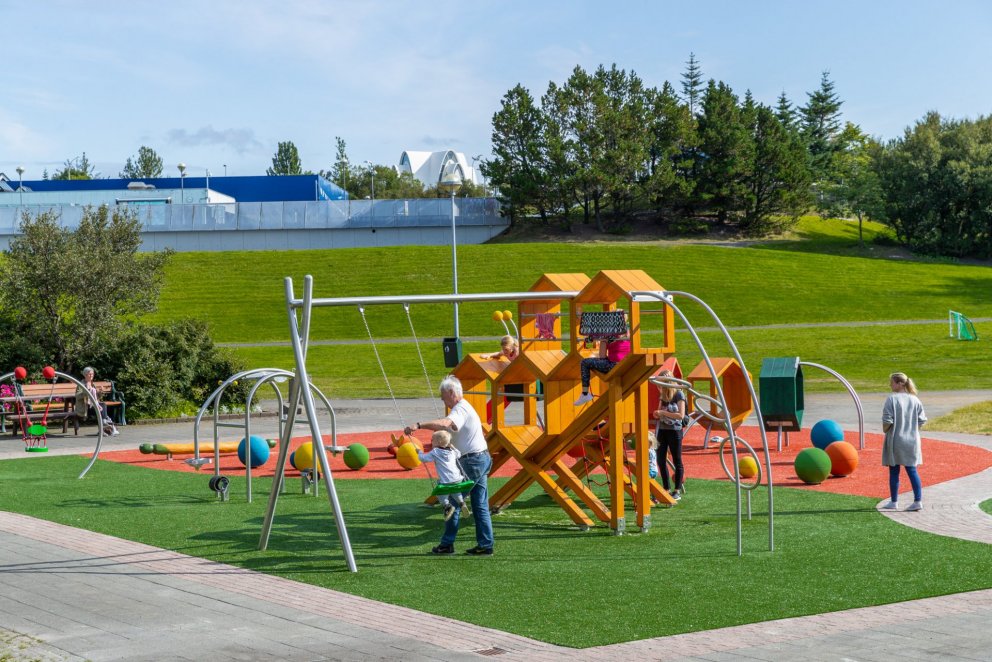 Leiktæki á Rútstúni sem valin voru af íbúum í Okkar Kópavogi 2018.