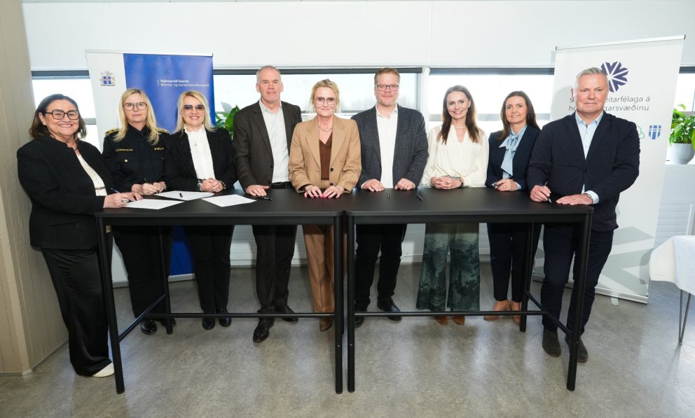 Inga Sæland, mennta- og barnamálaráðherra, Heiða Björg Hilmisdóttir borgarstjóri, Ásdís Kristjánsdó&hellip;