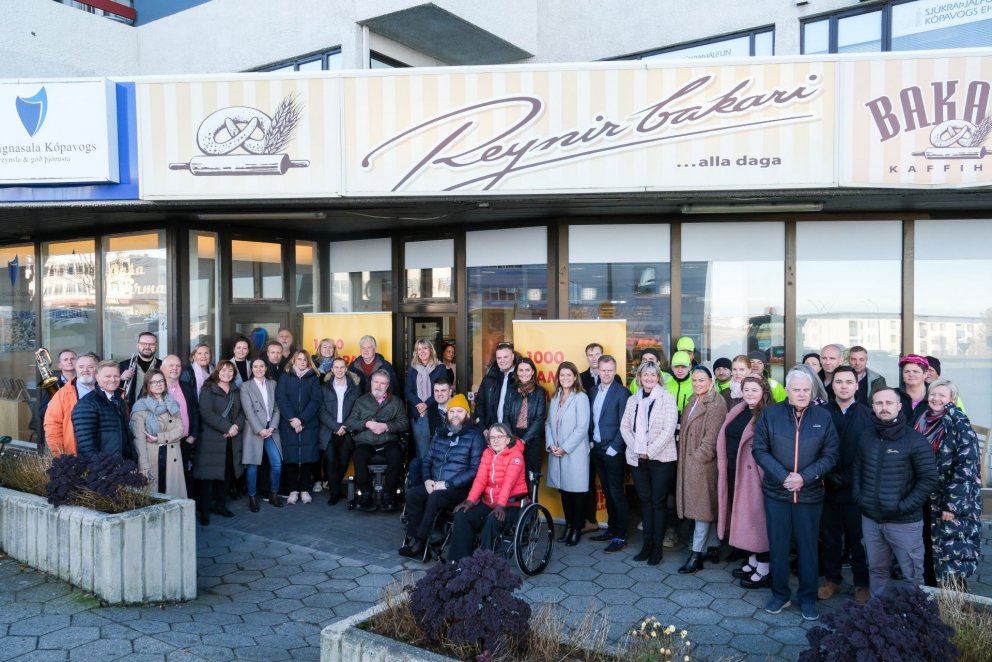 Rampur númer 200 tekinn í notkun í Hamraborg við mikla ánægju gesta.