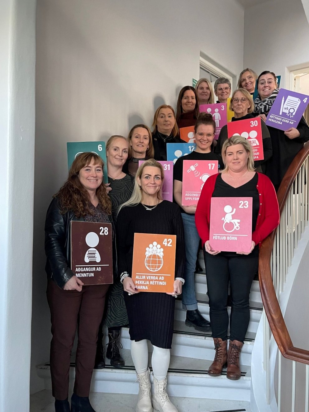 Leikskólastjórnarnir ásamt starfsfólki menntasviðs Kópavogsbæjar og skólastjóra réttindaskólans hjá…