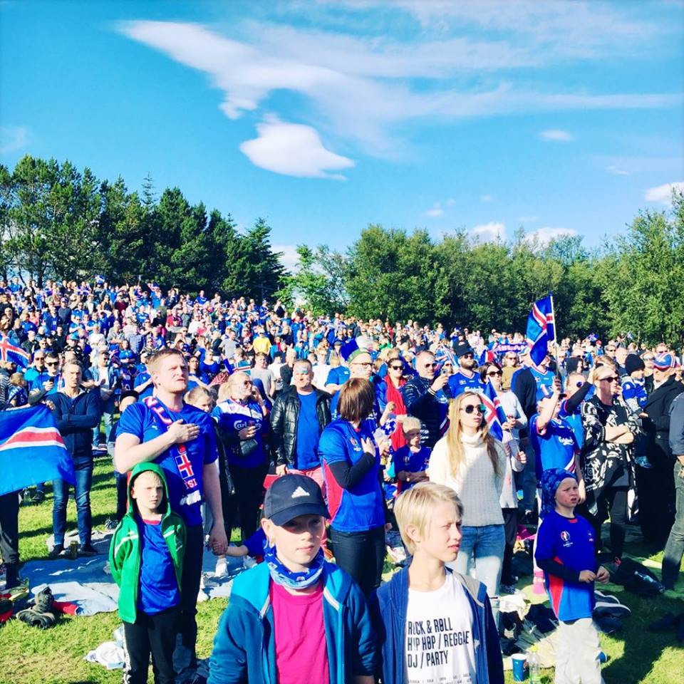 Á Rútstúni var sýnt frá leik Íslands gegn Frakklandi á EM  2016.