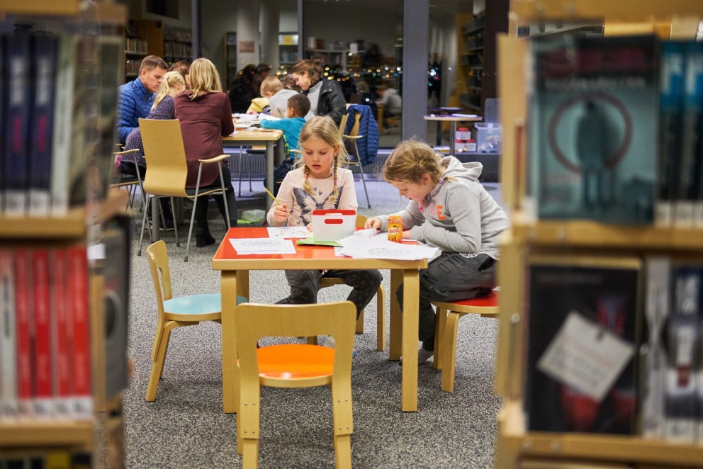 Frá Safnanótt í Menningarhúsum Kópavogs, en þá koma gestir á öllum aldri í húsin.