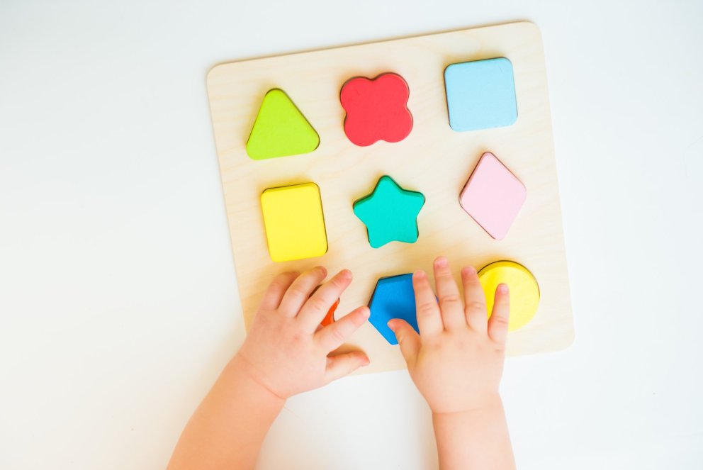 Foreldrar barna á aldrinum 15 til 30 mánaða geta nú sótt um heimgreiðslur.