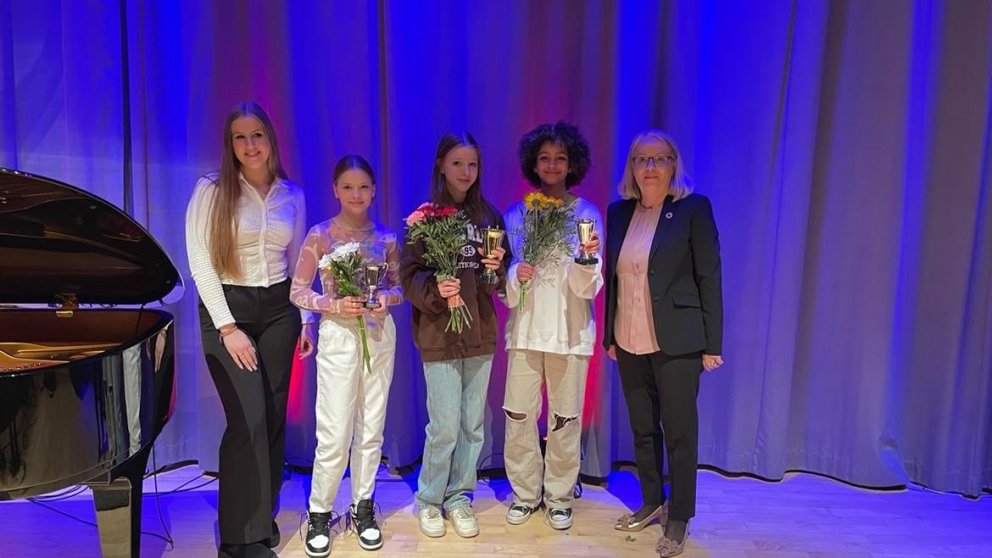 Söngkeppni félagsmiðstöðva.