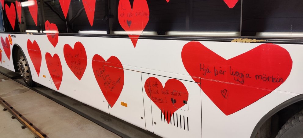 Vináttuvagninn er fagurlega skreyttur.