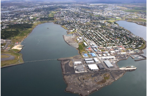 Myndin sýnir brúarstæði yfir Fossvog.