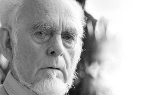 Veitt hafa verið verðlaun kennd við Jón úr Vör frá árinu 2001.