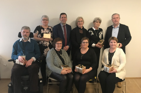 Starfsmenn Kópavogsbæjar sem áttu 25 ára starfsafmæli 2017 ásamt bæjarstjóra. Frá vinstri, Valdimar…