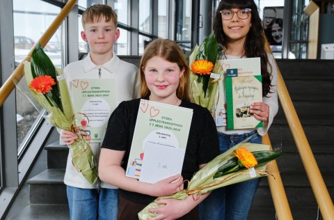 Marel Briem í öðru sæti, Inga Bríet Valberg í fyrsta sæti og Sara Mjöll Serrano í því þriðja. 