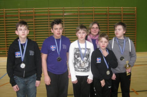 Skáksveit Álfhólsskóla.