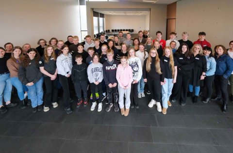 Þingmenn Barnaþings í Kópavogi og starfsfólk.