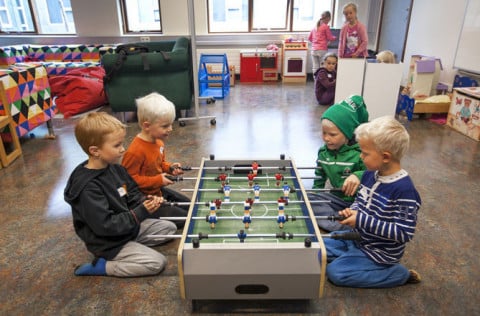 Sex ára börn í sumardvöl í Salaskóla.