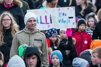Frá göngu gegn einelti sem haldin var í skólum í Kópavogi í nóvember 2014.