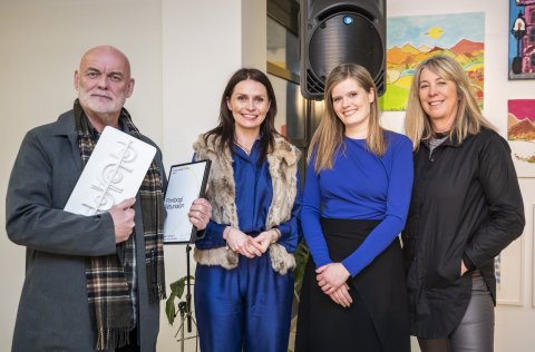 Finnborgi Pétursson, Ásdís, Brynja og Elísabet