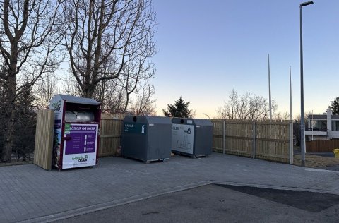 Víða eru grenndargámar í Kópavogi og nú standa til breytingar á því.