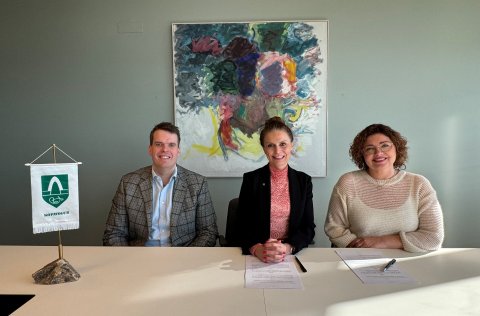 Jóhannes Þorleiksson, forstöðumaður rafveitu hjá Veitum, Ásdís Kristjánsdóttir bæjarstjóri Kópavogs…