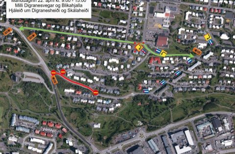 Hlíðarhjalli lokaður