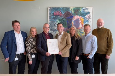 Á myndinni eru frá vinstri: Sigurður Arnar Ólafsson gæðastjóri, Sigríður Þrúður Stefánsdóttir manna…