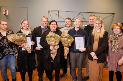 Á myndinni eru frá vinstri: Hildur María Friðriksdóttir, Lísa Z. Valdimarsdótti Bókasafni Kópavogs,…