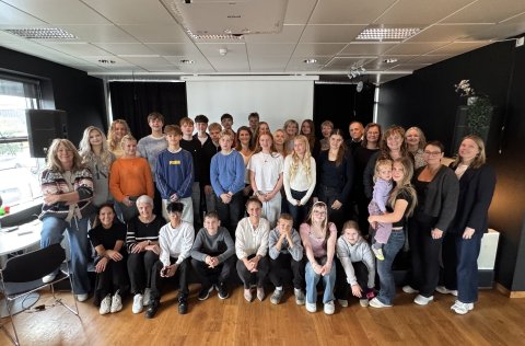 Þátttakendur á Kaffihúsafundi barnaþingmanna og bæjarstjórnar Kópavogs.