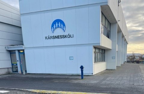 Kársnesskóli.