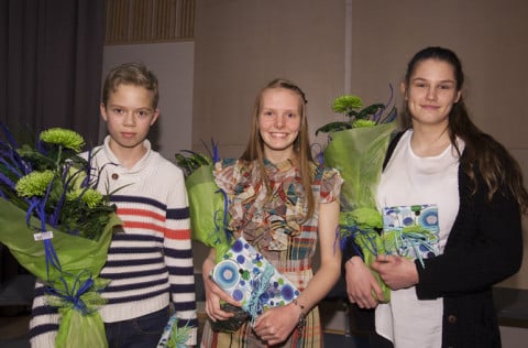 Guðmundur Ólason, Unnur Hlíf Rúnarsdóttir og Ada Kozika verðlaunahafar í ljóðakeppni grunnskóla Kóp…
