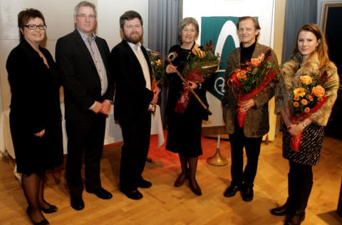 Guðrún Pálsdóttir bæjarstjóri, Hafsteinn Karlsson bæjarfulltrúi, Jón Yngvi Jóhannsson formaður dómn…