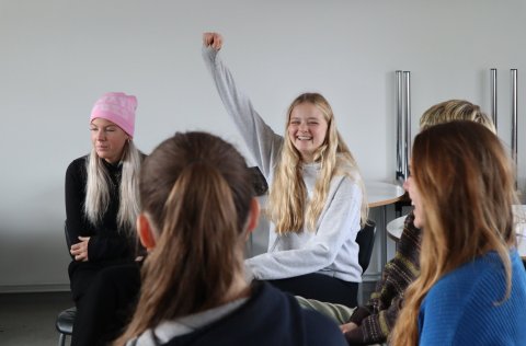 Árlega er lögð fyrir könnun Rannsóknar og greiningar meðal grunnskólanemenda í 8., 9. og 10. bekk.