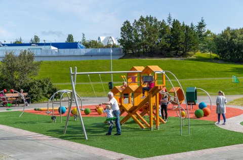 Leiktæki á Rútstúni sem valin voru af íbúum í Okkar Kópavogi 2018.