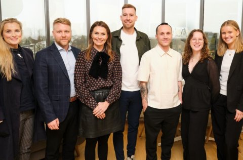 Frá vinstri: Védís Hervör Árnadóttir, umbóta- og þróunarstjóri, Jakob Sindri Þórsson, teymisstjóri …