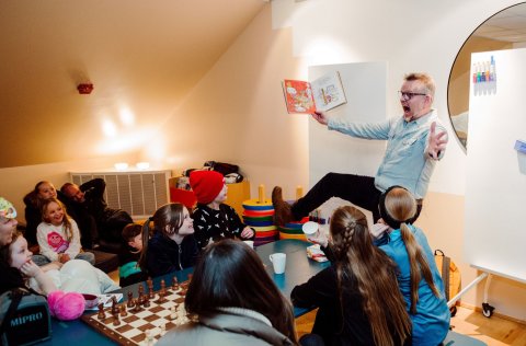 Gunnar Helgason sýndi tilþrif í sögustund á Safnanótt.